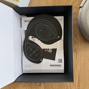 Sony WH-1000XM4 (5 foto / 5)