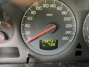 Volvo s80 (6 фото из 6)