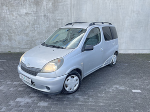 Toyota Yaris verso (2 foto / 8)