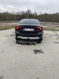 Volvo S60 City Safety 2.0 R5 D3 120kW (5 foto / 14)