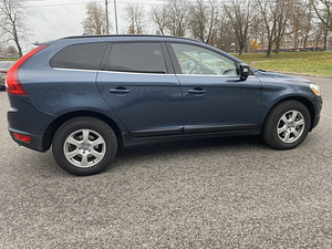 Volvo XC60 2.4 D5 120kw 2010 aasta (3 foto / 13)
