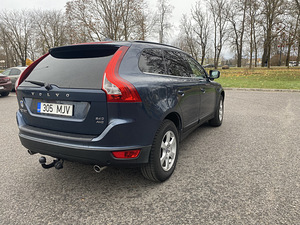Volvo XC60 2.4 D5 120kw 2010 aasta (6 foto / 13)