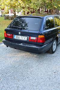 BMW E34 525 TDS Touring (4 foto / 8)