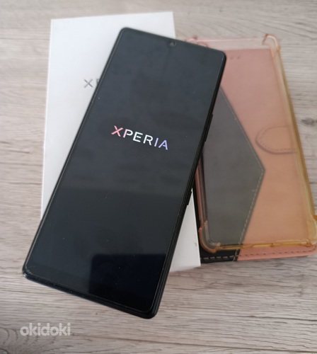Sony Xperia L4 3/64Gb + 2 защитных чехла (фото #1)