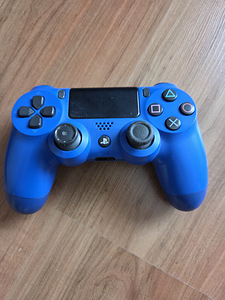 PlayStation 4 Slim 500GB komplekt (2 pulti + 5 mängu) (2 foto / 3)
