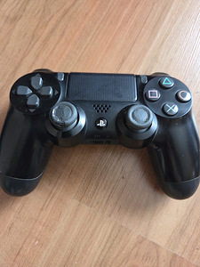 PlayStation 4 Slim 500GB komplekt (2 pulti + 5 mängu) (3 foto / 3)