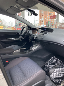 Honda Civic 2010 (4 foto / 14)