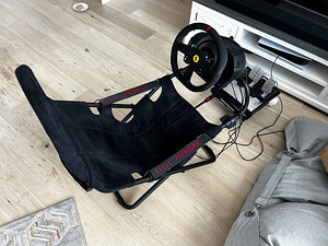 Simrace set: Thrustmaster T300 & T-LCM Pro and playseat (1 foto / 1)