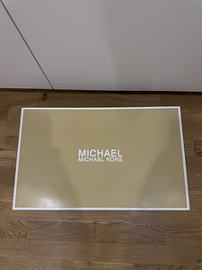 Сапоги Michael Kors (7 фото из 7)