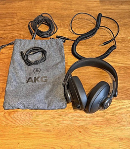 AKG K371 Kõrvaklapid (1 foto / 1)