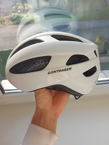 Bontrager starvos WaveCel Cycling Helmet (1 foto / 4)