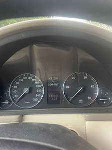 Mercedes Benz c220 (6 foto / 6)