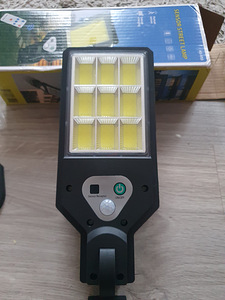 Paikesepaneeliga LED lamp! UUS! (1 foto / 3)