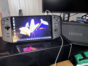 Lenovo legion go (1 foto / 5)