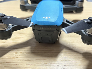 DJI Spark drone kit (2 foto / 5)