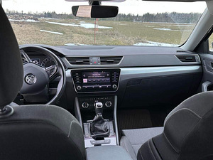 SKODA SUPERB 1.8 (4 foto / 9)