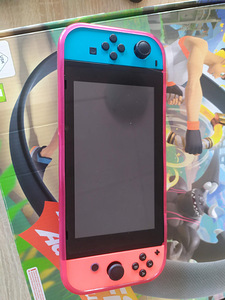 Nintendo Switch + Ring Fit Adventure (2 фото из 3)