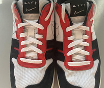 Красные кроссовки Nike Squash Type University Red
