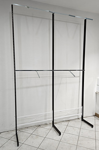 Modulaarne metallist riiul (2 foto / 3)
