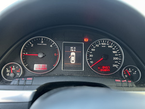 Audi a4 b7 2.0tdi (4 foto / 11)