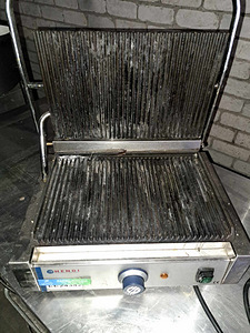 Kontakt grill hendi (1 foto / 1)
