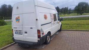 Ford Transit фудтрак (2 фото из 8)