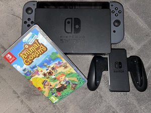 Продам Nintendo switch с катриджем Animal crossing