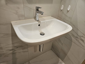 Vitra valamu Hansgrohe segistiga (1 foto / 4)