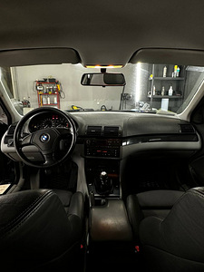 BMW 318 1.9 87kV (3 foto / 8)