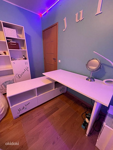 Kirjutuslaud ja kapid (1 foto / 2)