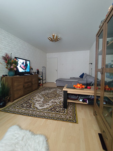Kangelaste prospekt 16, Pähklimäe, Narva, Ida-Virumaa (1 foto / 10)