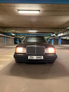 Mercedes Benz 300E (1 foto / 14)