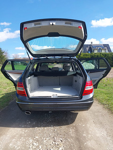 Mercedes-Benz C 180 2.1 88kW (14 foto / 14)