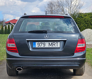 Mercedes-Benz C 180 2.1 88kW (2 foto / 14)