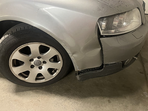 Audi A4 2003 Бензин (9 фото из 11)
