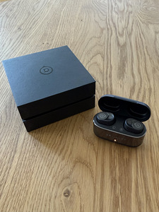 Bluetooth наушники Devialet Gemini II (3 фото из 3)