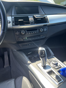 BMW x6 40d (8 foto / 15)