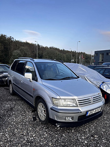 Mitsubishi Space Wagon 4x4 2.4GDi 2000a (2 foto / 7)