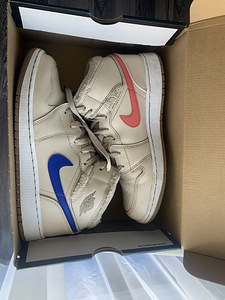 Nike Air Jordan 1 mid utl(GS) (5 foto / 5)