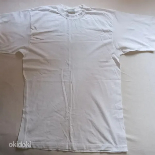 Белая футболка (фото #1)