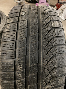 Pirelli lamellid 2tk 255/45 R19 (1 foto / 4)