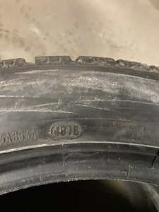 Pirelli lamellid 2tk 255/45 R19 (4 foto / 4)