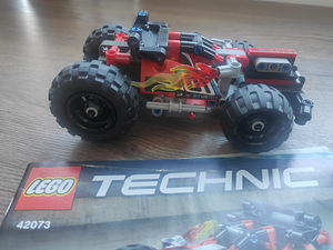 LEGO ТЕХНИК 42073 (2 фото из 5)