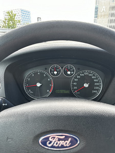 FORD FOCUS 2006a. 1.6 bensiin (10 foto / 11)