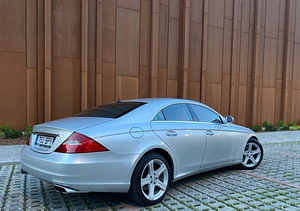 Mercedes-Benz CLS (9 foto / 15)