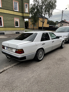 Mercedes benz e200 2.5d мануал (4 фото из 5)
