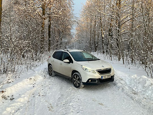 Peugeot 2008 1.2 60kW (1 foto / 15)