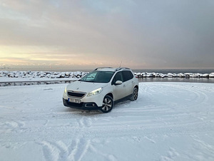 Peugeot 2008 1.2 60kW (3 foto / 15)