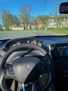 Peugeot 2008 , 2015a (6 foto / 10)
