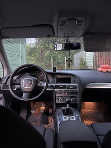 AUDI A6 (8 foto / 9)